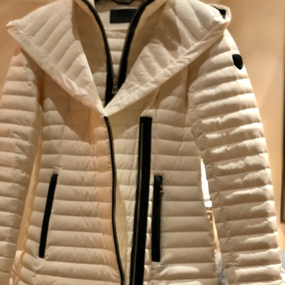 Lightweight Down Jacket - Picture 9 of 10